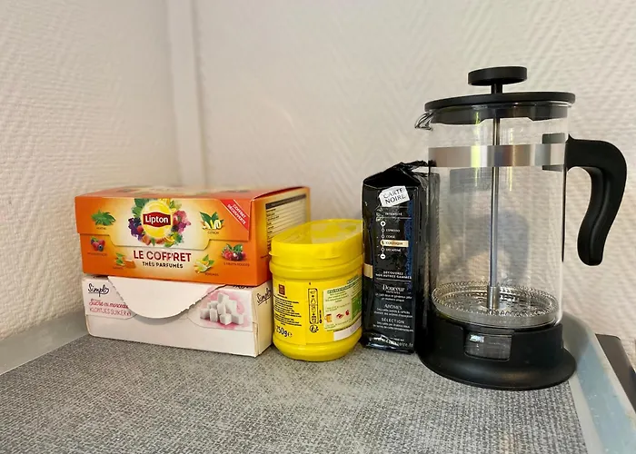 Apartment Appt T4 Proche Du Centre - De - 045 *